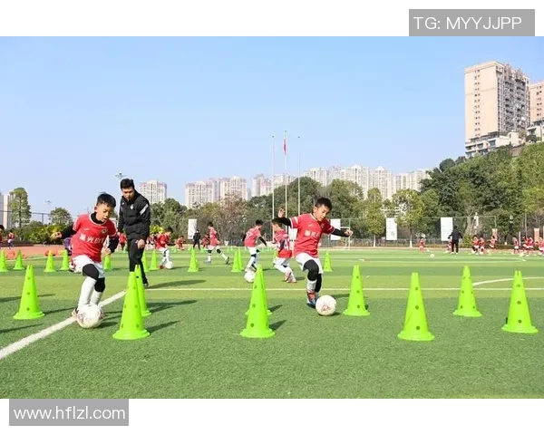 聚焦成都足球队意识提升与发展探讨促进地方足球文化繁荣